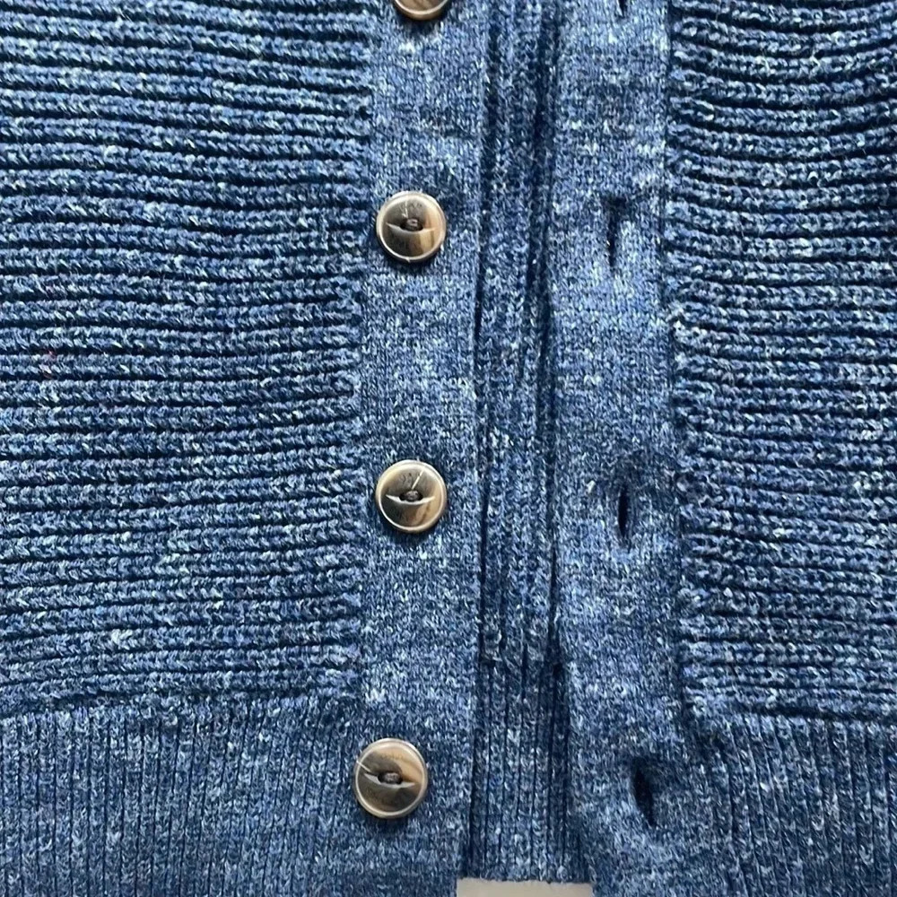 GAP Sweater Cardigan - Picture 3 of 8